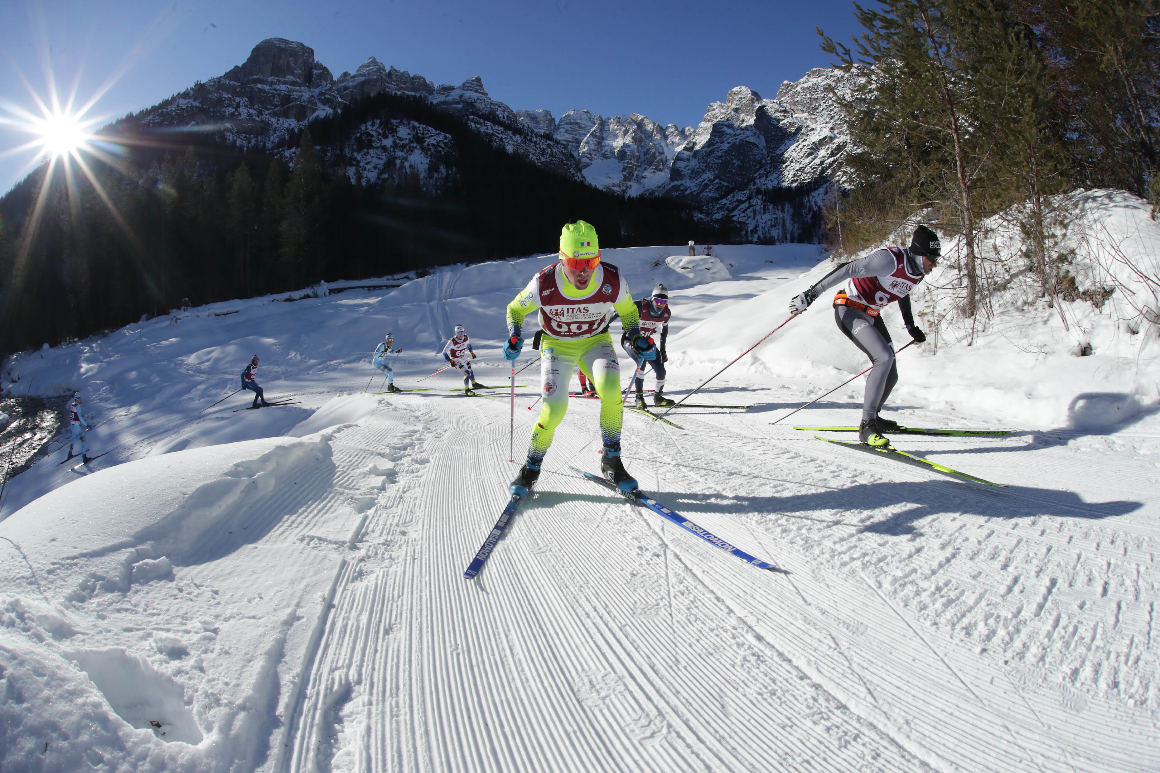 NORTHUG E OLKKONEN SHOW IN SKATING LA DOBBIACO CORTINA REGALA SOLE E SORRISI